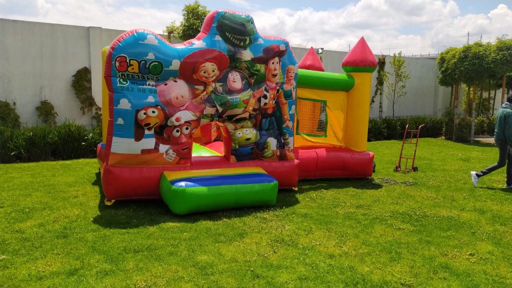 renta de inflable toy story toluca