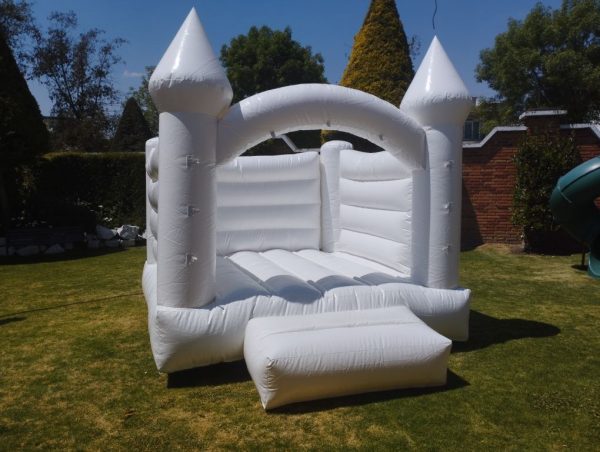 ALQUILER DE INFLABLE BLANCO TOLUCA Y METEPEC