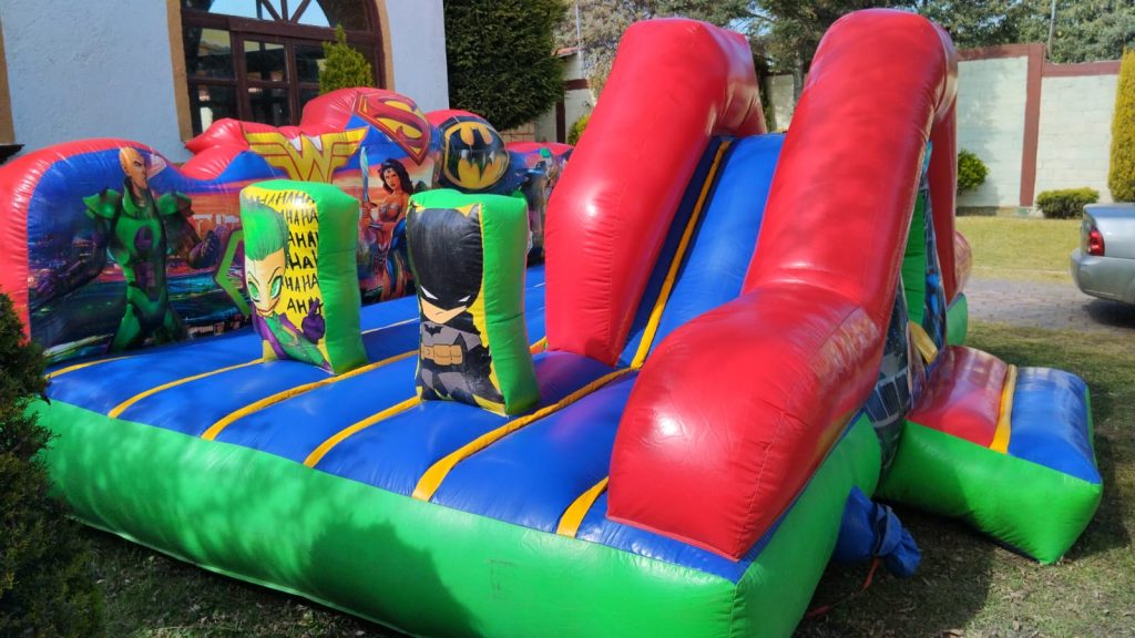 Inflable en toluca de Batman, superman la mujer maravilla