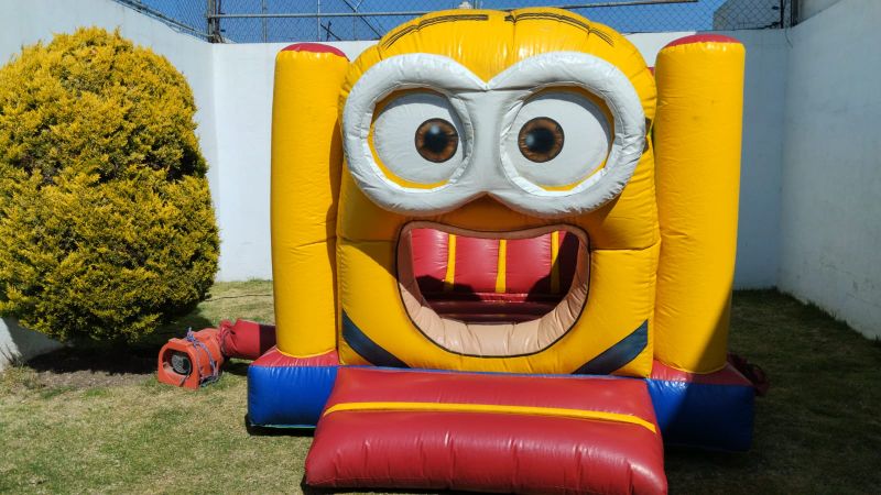 brincolin de minions en metepec y lerma